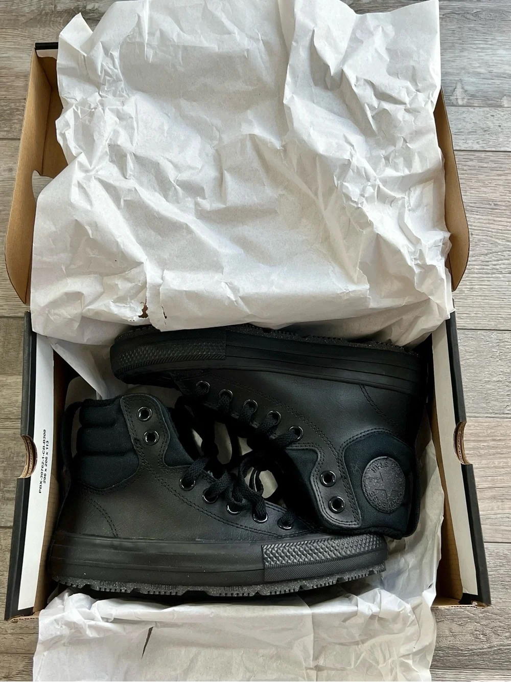 NWT Converse Boys Black Leather Berkshire Boots Size 3.5